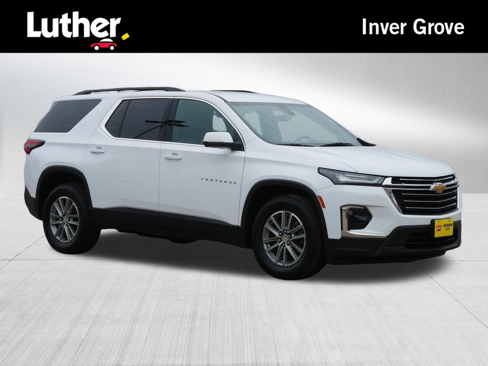 Used 2023 Chevrolet Traverse LT image 1