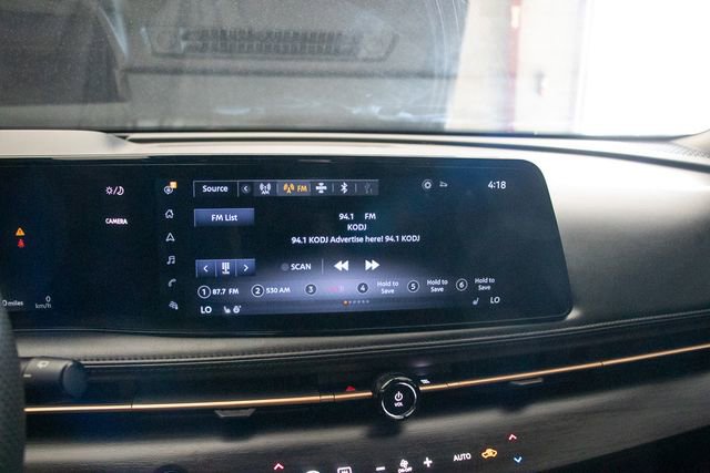 Used 2024 Nissan Ariya AWD image 32