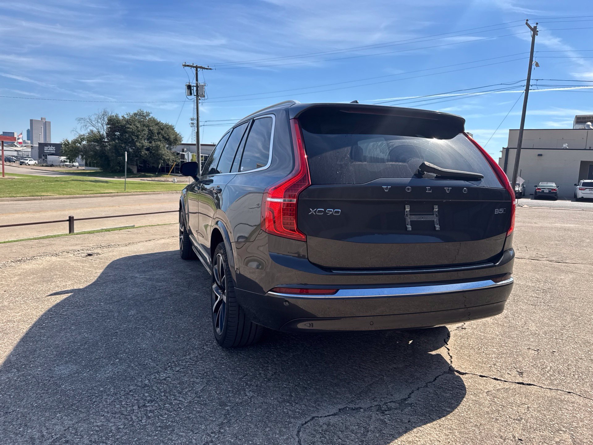 Used 2024 Volvo XC90 B5 Plus w/ Protection Package Premier AWD/4WD image 7