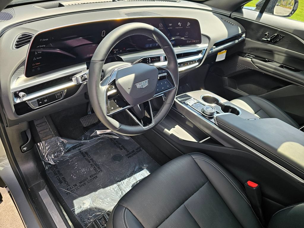 Used 2025 Cadillac Lyriq Sport RWD image 19