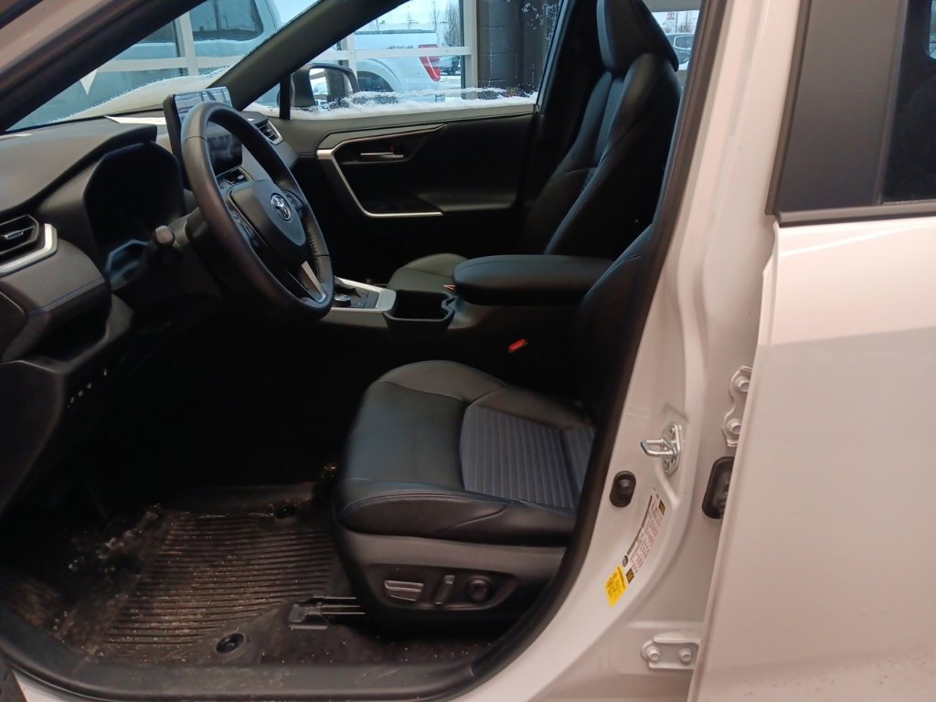 Used 2023 Toyota RAV4 XSE w/ XSE Grade Weather Package image 19