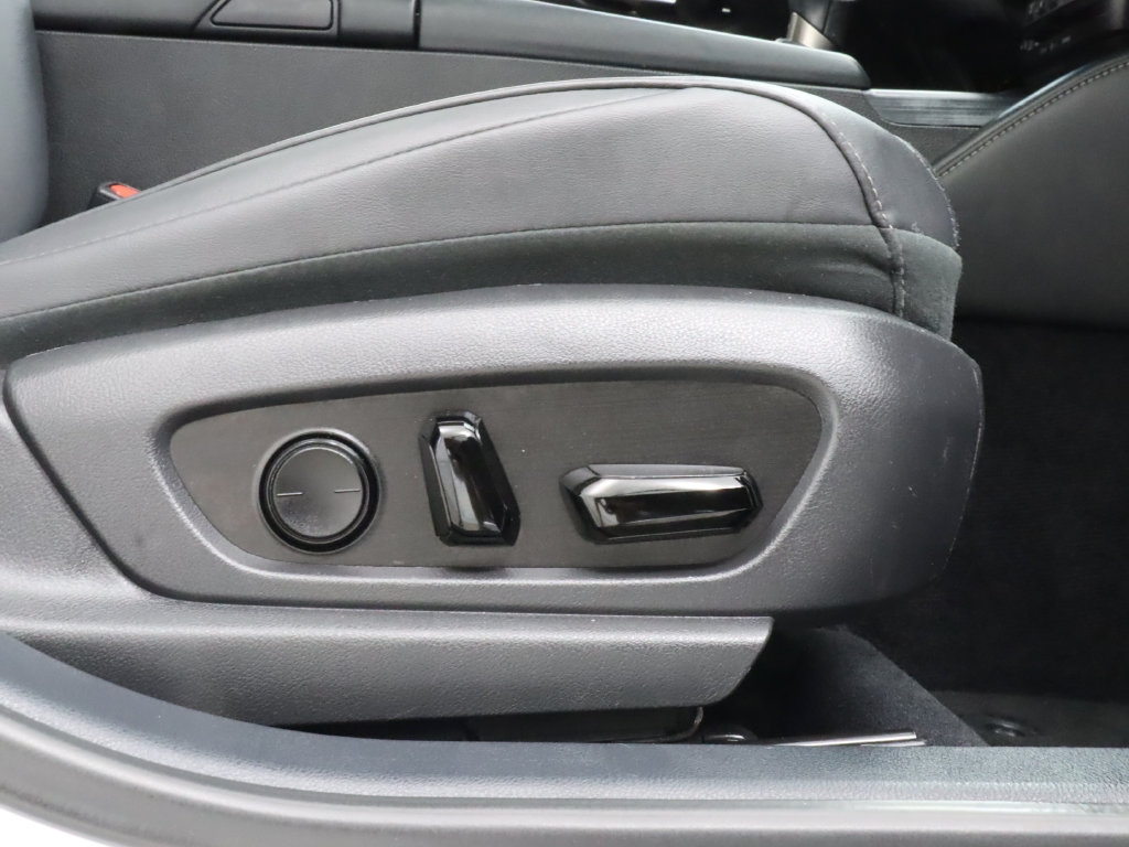 Used 2022 Lexus ES 300h w/ Premium Package FWD image 25