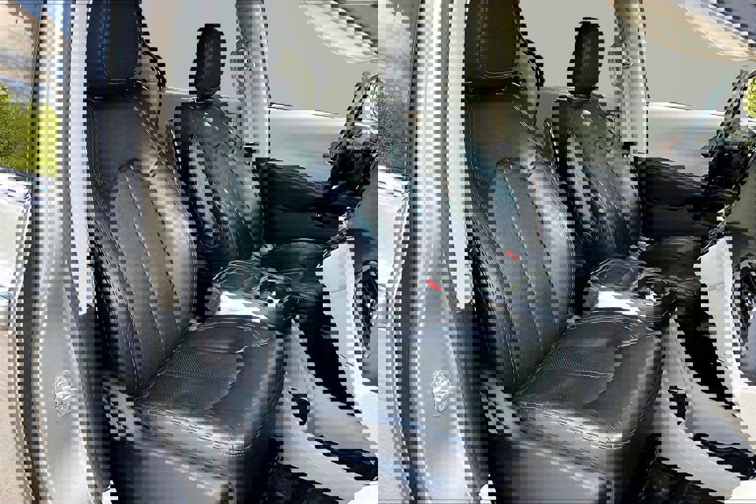 Used 2018 Chrysler Pacifica Touring-L image 27