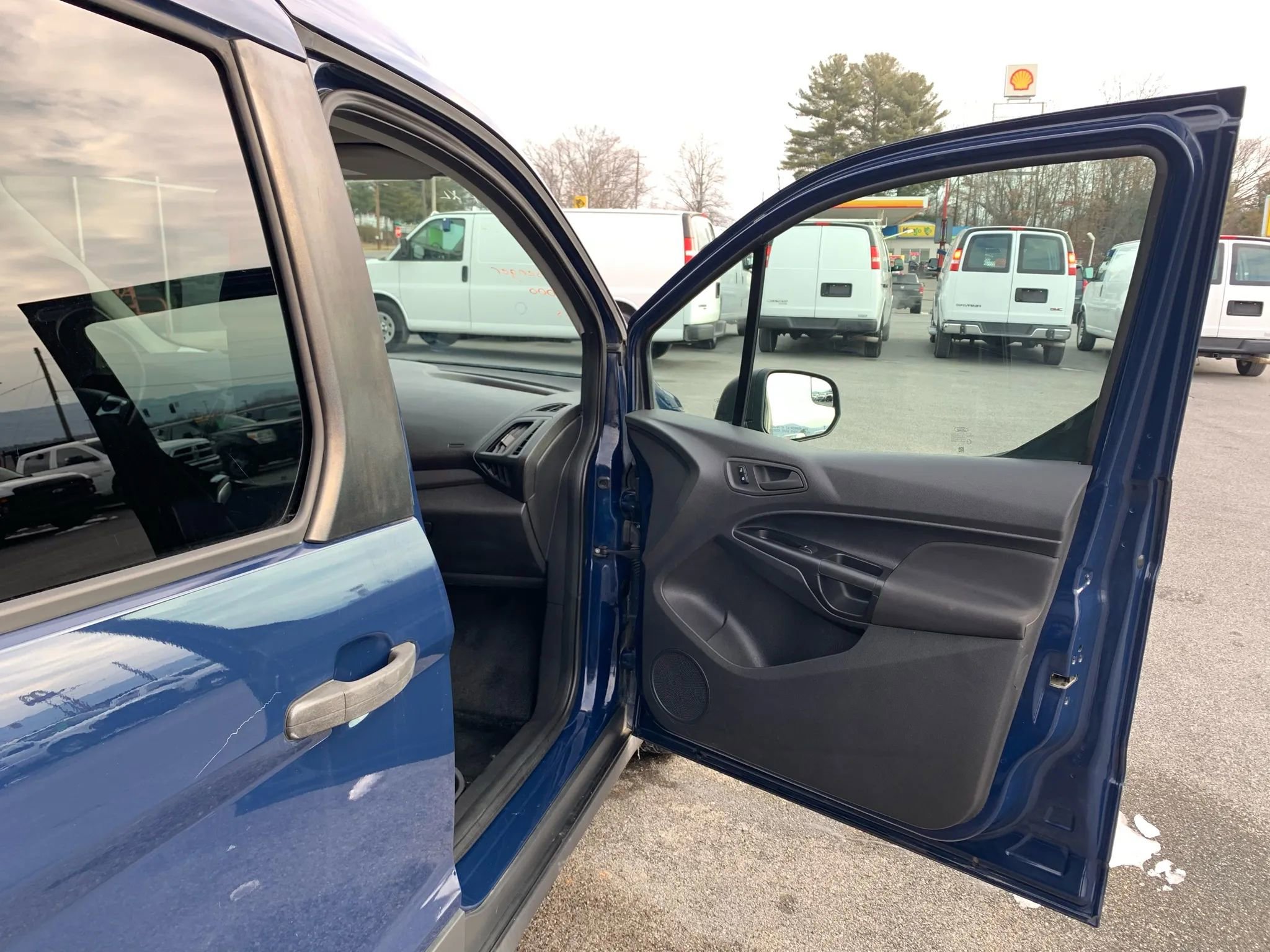 Used 2016 Ford Transit Connect XL image 18