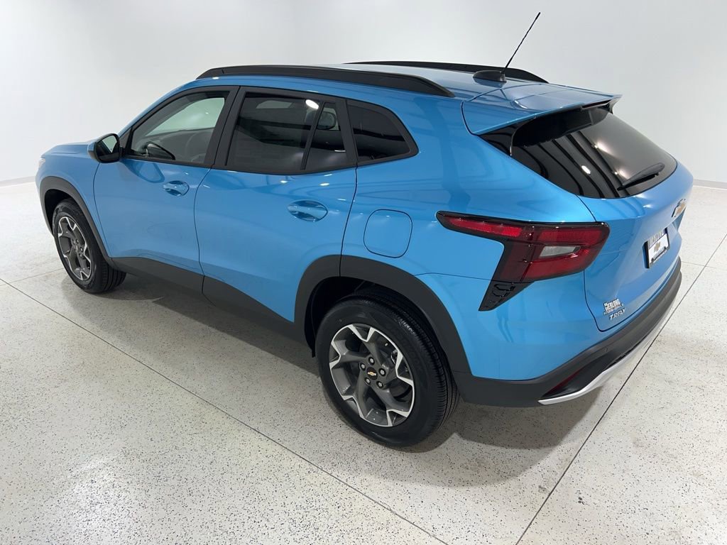 New 2026 Chevrolet Trax LT w/ Driver Confidence Package image 3