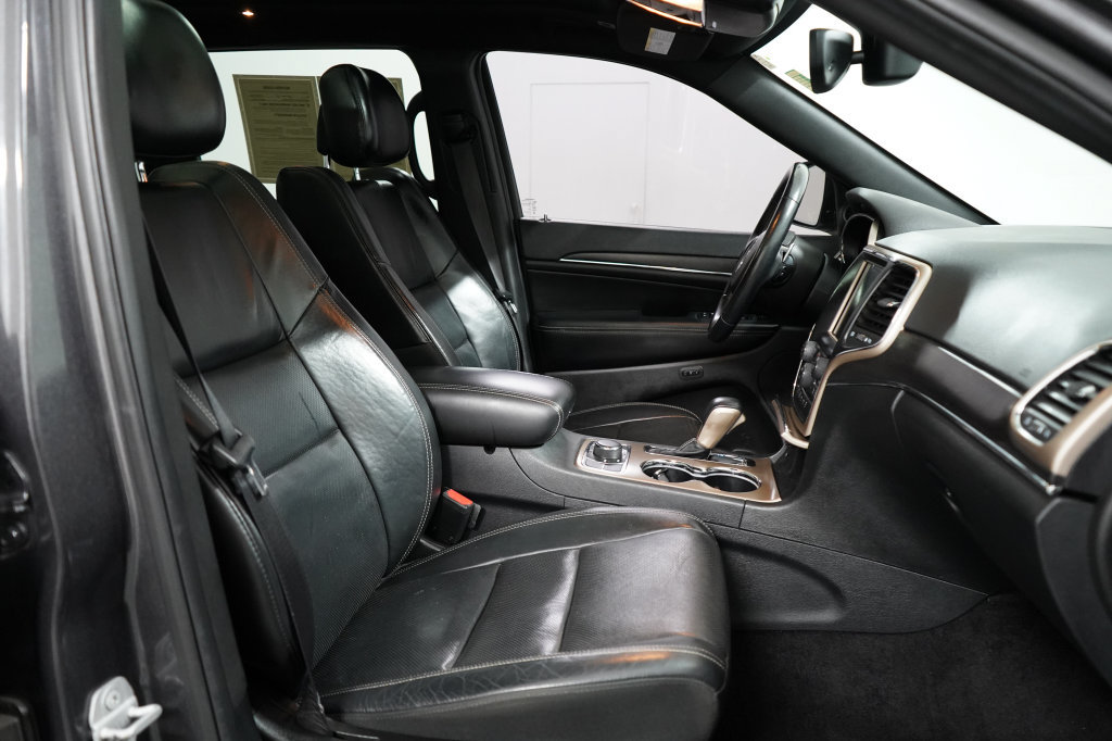 Used 2017 Jeep Grand Cherokee Limited w/ Luxury Group II AWD/4WD image 22