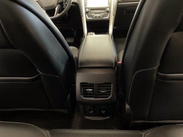 Used 2018 Ford Fusion Energi SE FWD image 28
