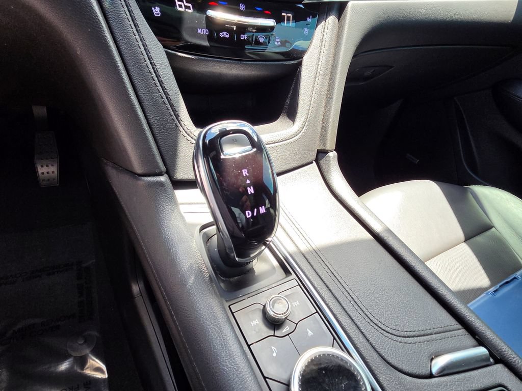 Used 2022 Cadillac XT5 Premium Luxury w/ Technology Package FWD image 33