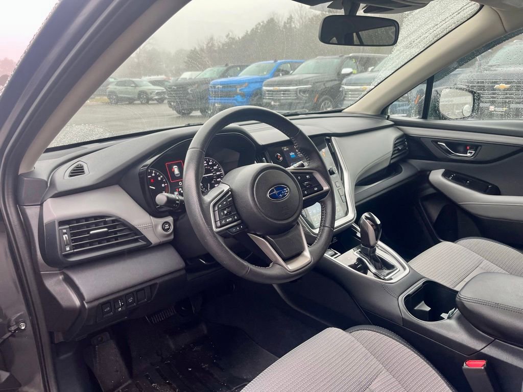 Used 2025 Subaru Outback Premium image 12