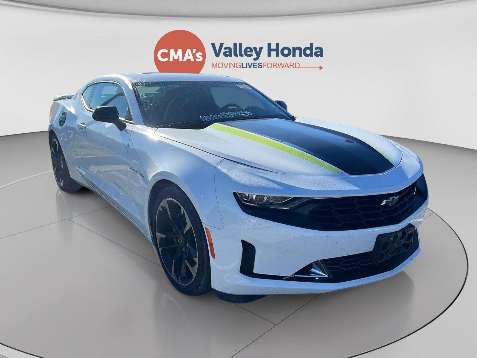 Used 2023 Chevrolet Camaro LT RWD image 5