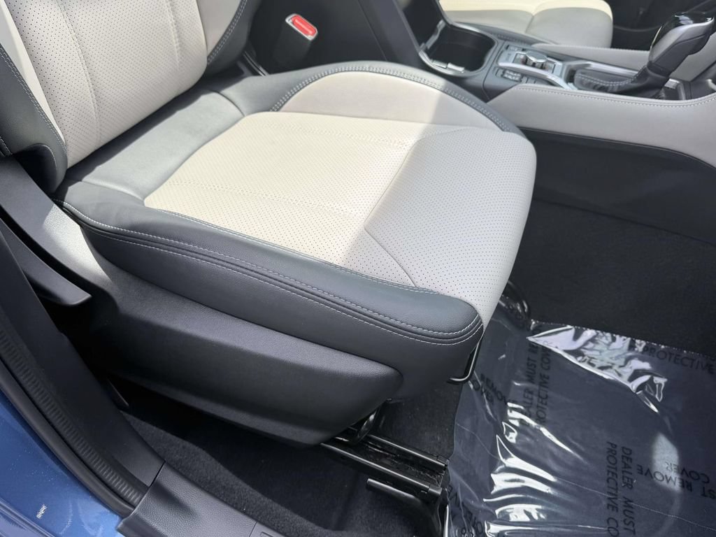 Certified 2022 Subaru Forester Limited AWD/4WD image 11