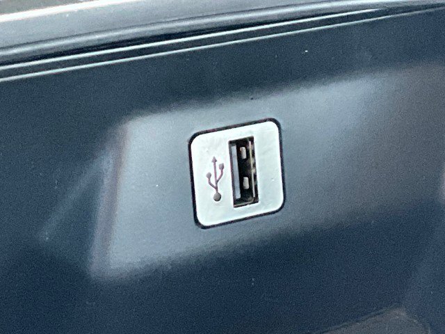 Used 2017 BMW 750i image 26