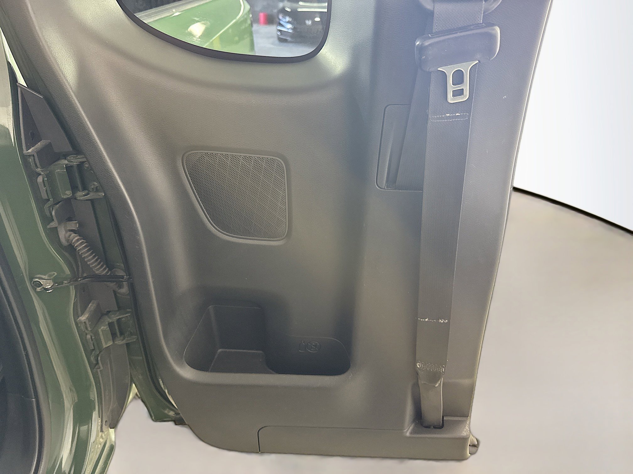 Used 2022 Nissan Frontier SV image 26