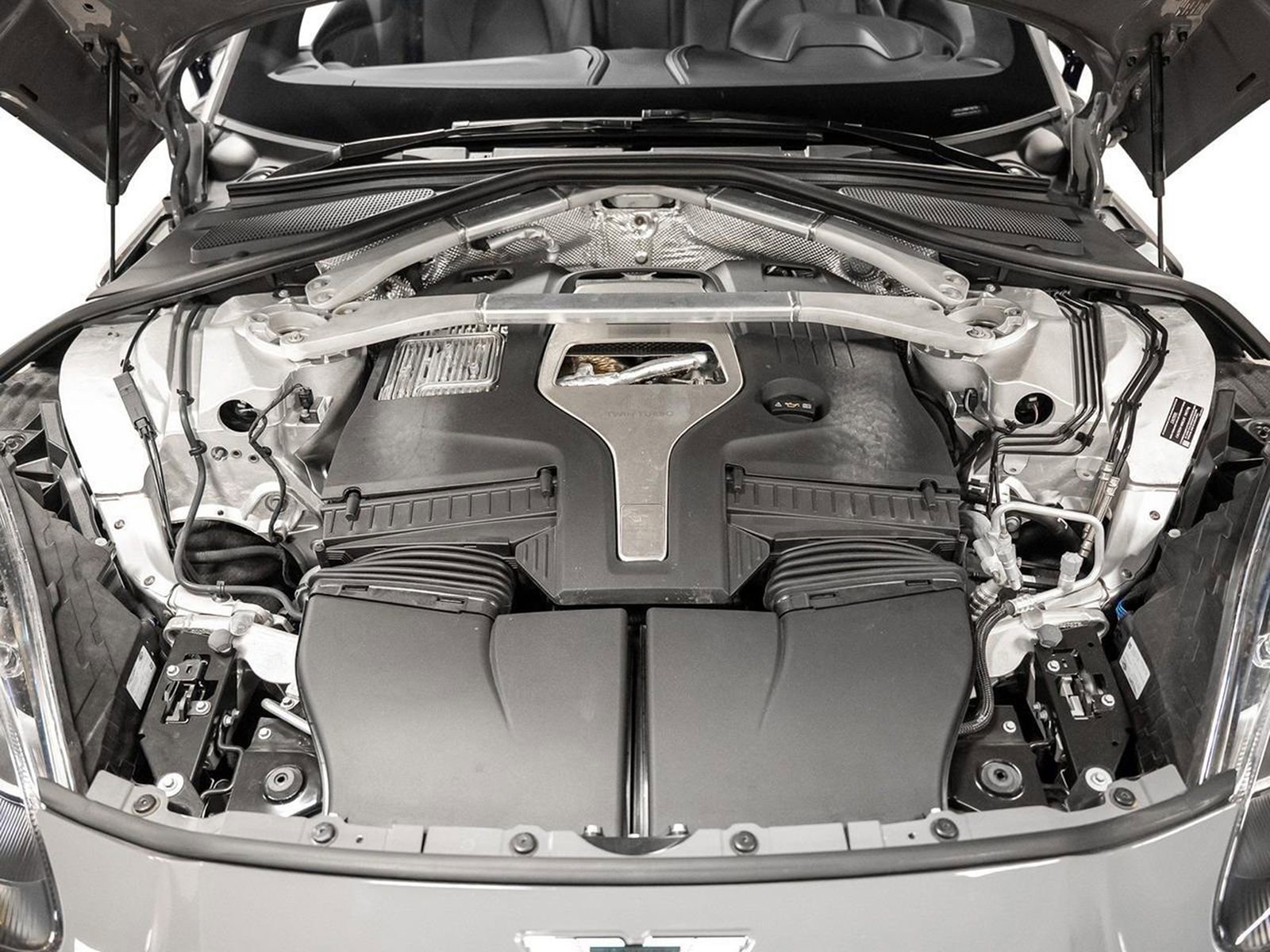 Used 2021 Aston Martin DBX image 59