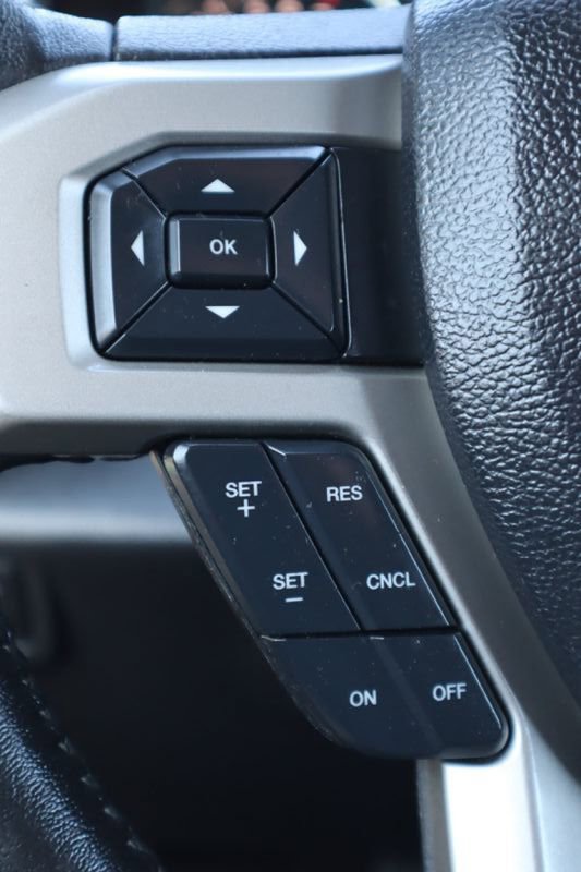 Used 2019 Ford F150 Lariat image 32