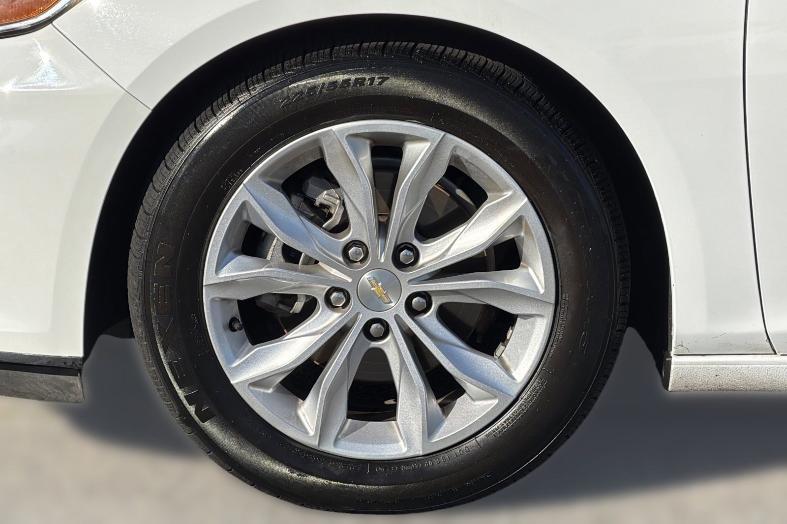 Used 2024 Chevrolet Malibu LT image 11