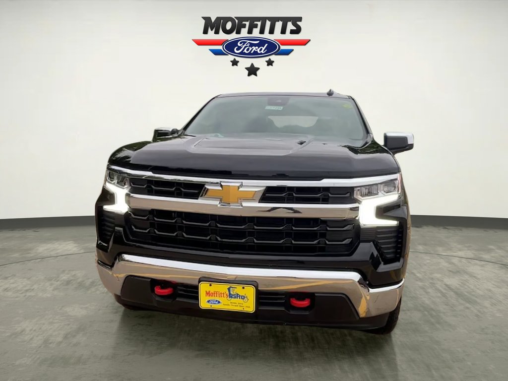 Used 2025 Chevrolet Silverado 1500 LT w/ Protection Package AWD/4WD image 8