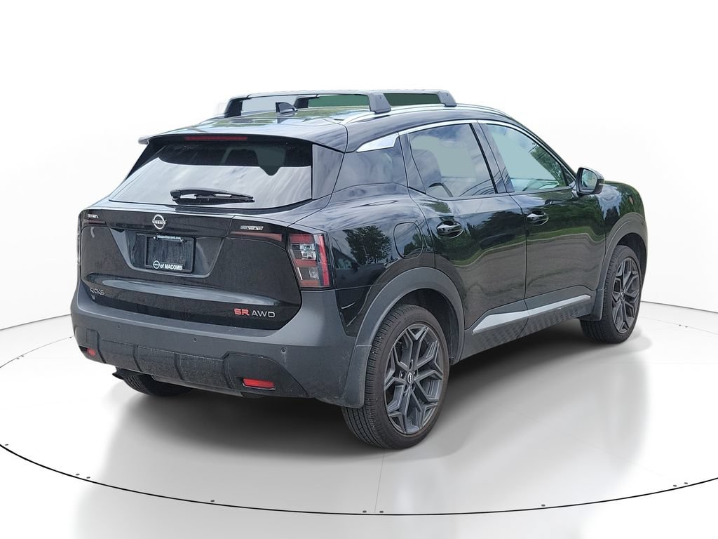 Used 2025 Nissan Kicks SR AWD/4WD image 4