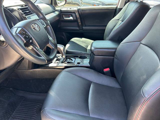 Certified 2022 Toyota 4Runner TRD Off-Road Premium AWD/4WD image 11