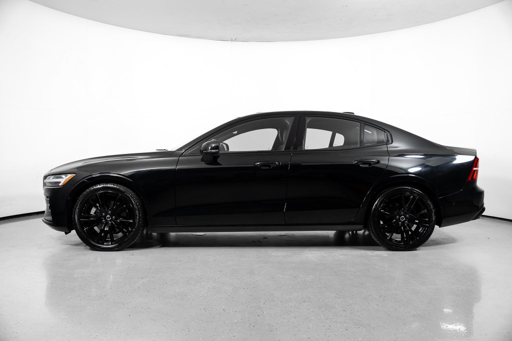 Used 2024 Volvo S60 B5 Plus AWD/4WD image 11