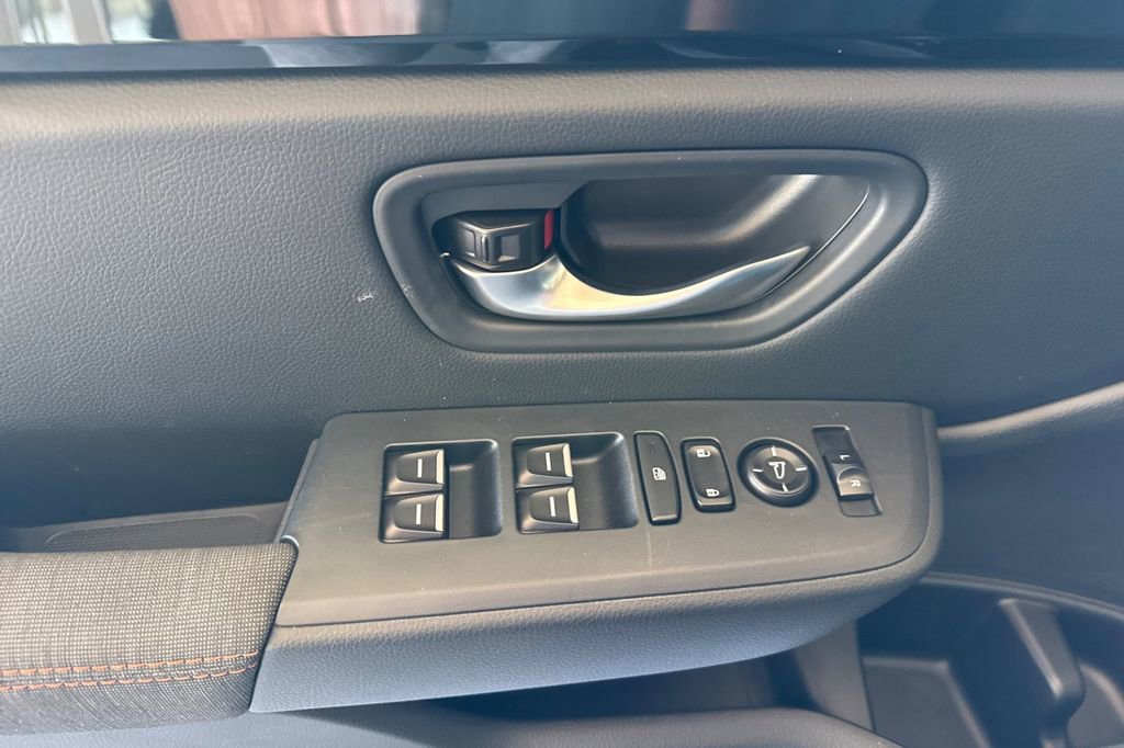 Certified 2025 Honda Pilot Sport image 15