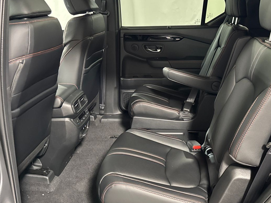New 2026 Honda Pilot TrailSport image 5
