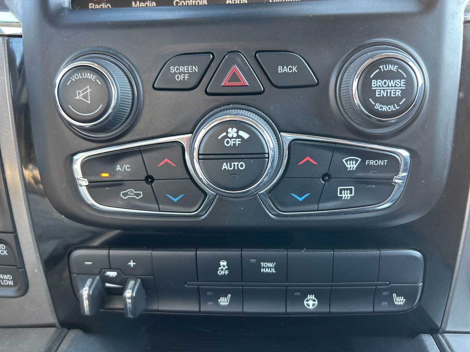 Used 2017 RAM 1500 Sport image 21