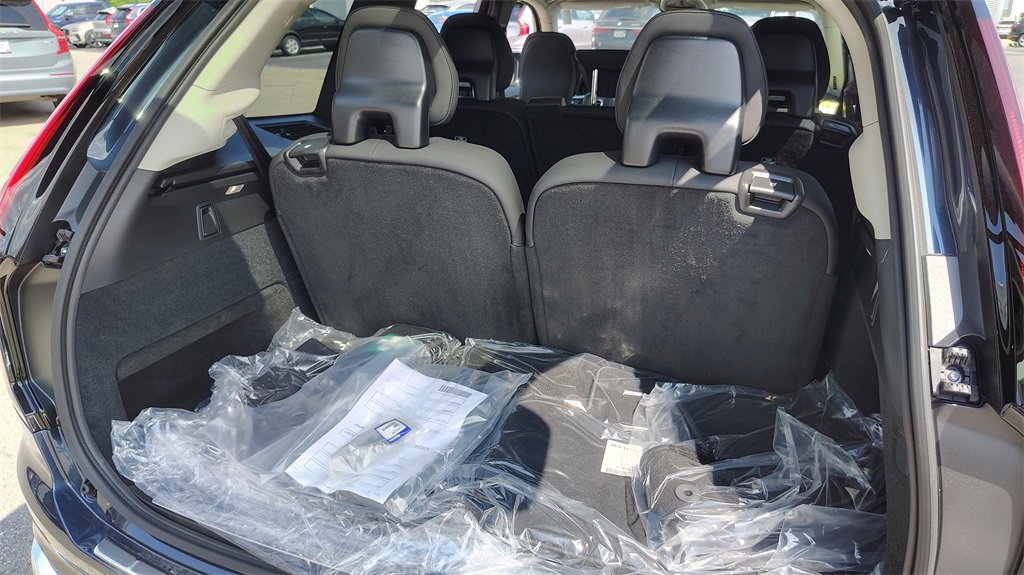 New 2026 Volvo XC90 B6 Plus w/ Protection Package Premier image 40