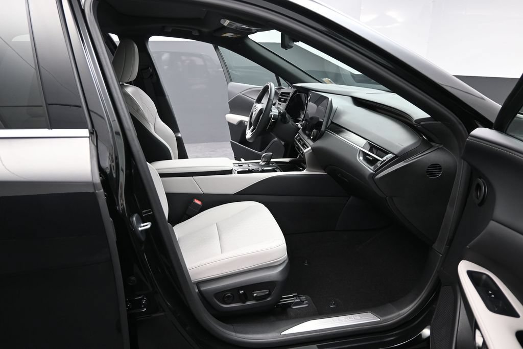 Used 2025 Lexus RX 350 w/ Convenience Package AWD/4WD image 22