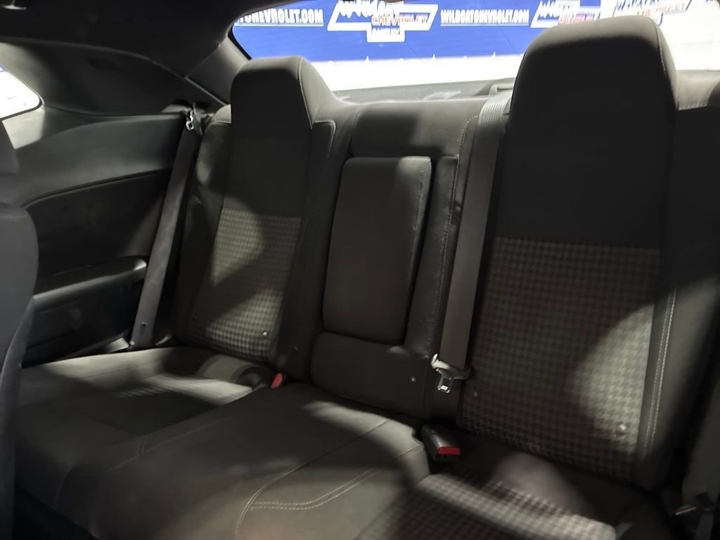 Used 2019 Dodge Challenger SXT RWD image 24
