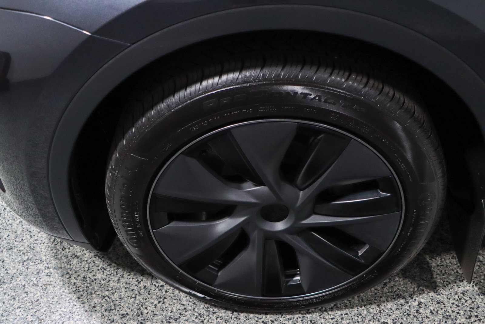 Used 2025 Tesla Model Y Long Range AWD/4WD image 11