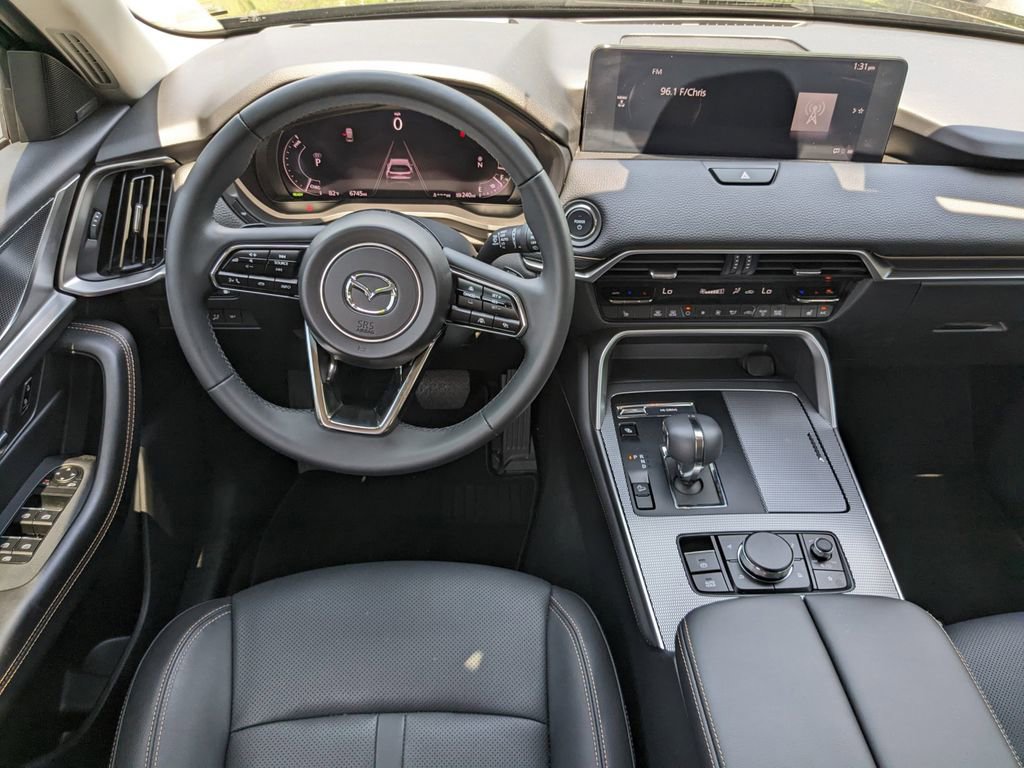 Certified 2025 MAZDA CX-70 Plug-In Hybrid w/ Premium Pkg image 18