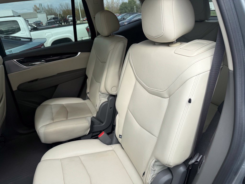 Used 2024 Cadillac XT6 Premium Luxury w/ Technology Package AWD/4WD image 6