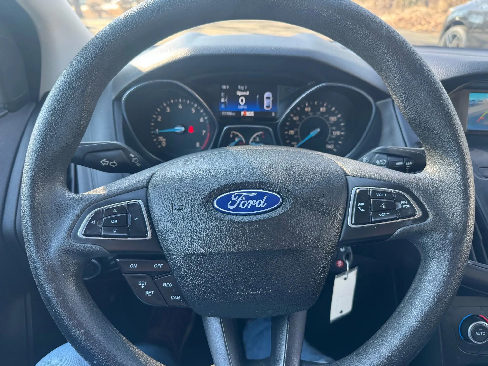 Used 2018 Ford Focus SE image 26