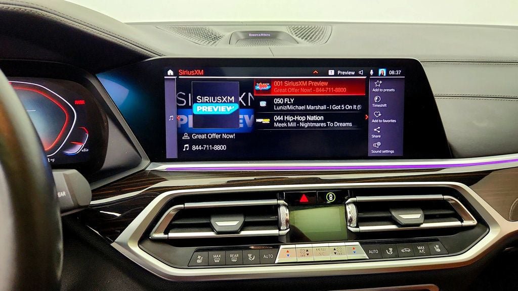 Used 2019 BMW X7 xDrive50i w/ M Sport Package AWD/4WD image 18