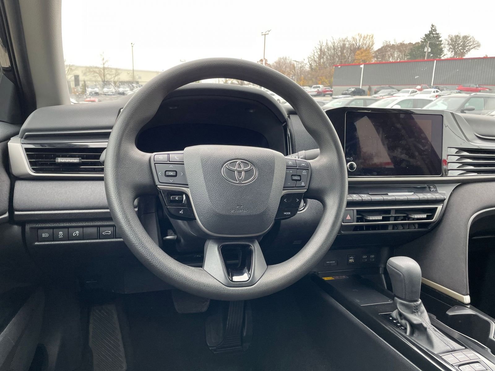 Used 2025 Toyota Camry LE image 33