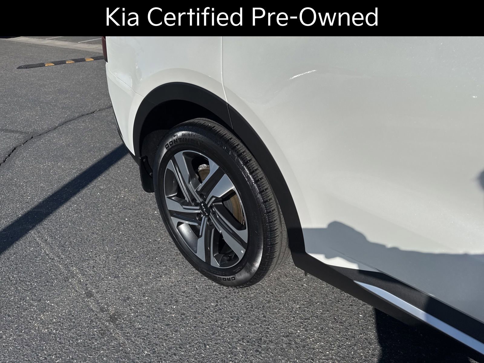 Certified 2023 Kia Sorento EX image 21