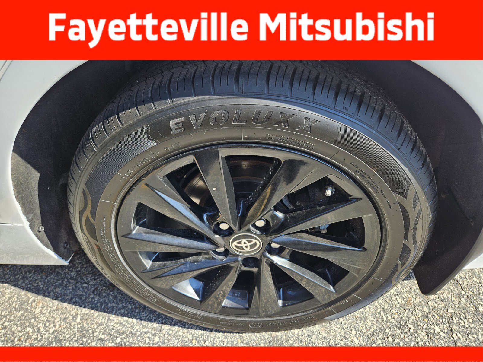 Used 2024 Toyota Camry LE AWD/4WD image 8