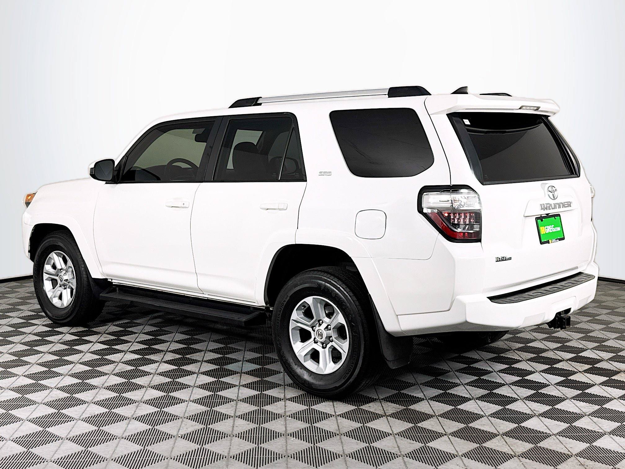 Used 2022 Toyota 4Runner SR5 RWD image 6