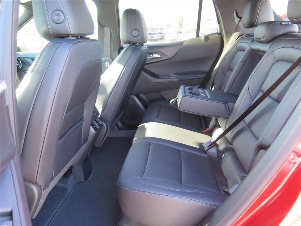 New 2026 Chevrolet Equinox LT w/ Convenience Package II image 14