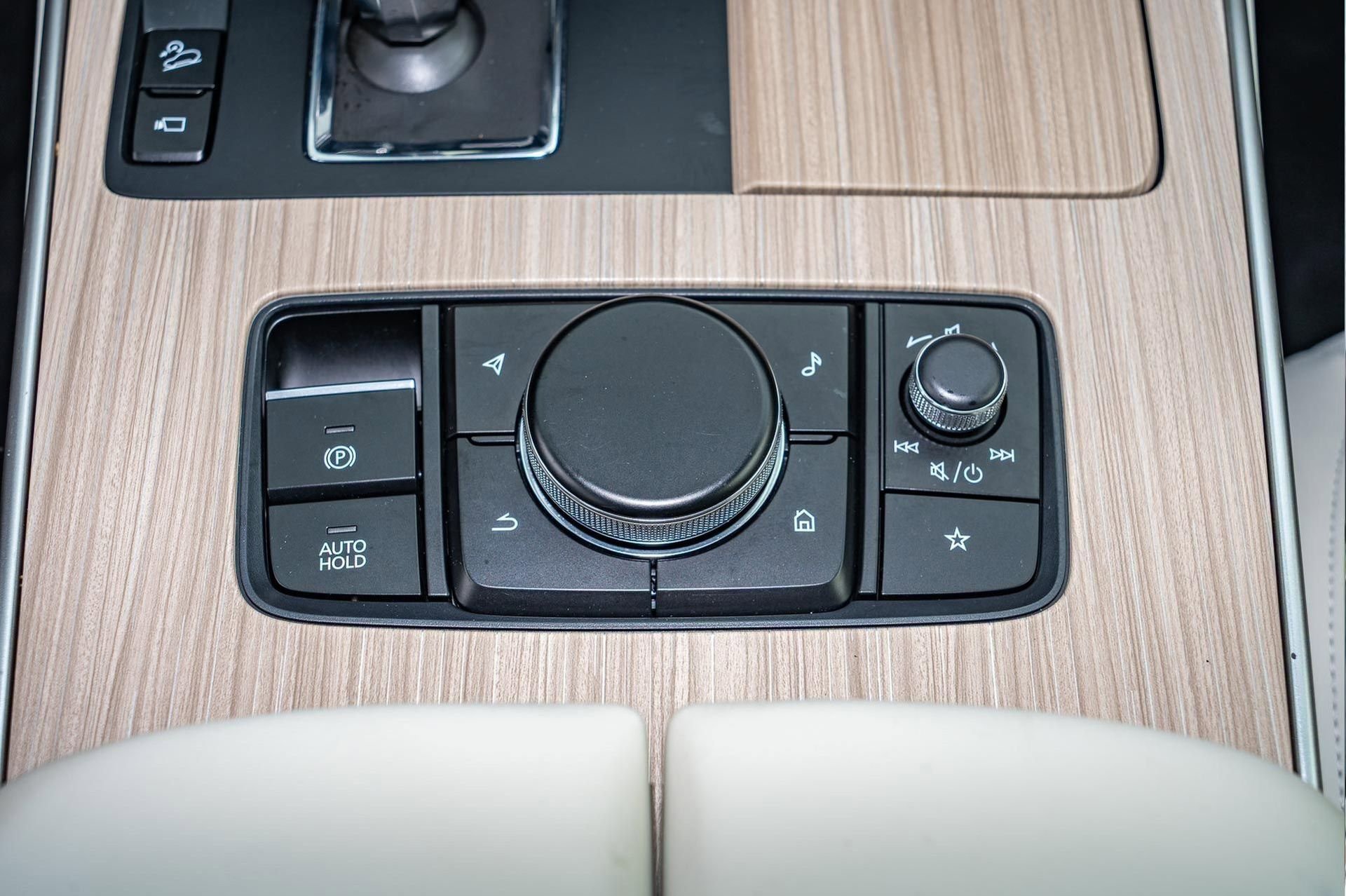 Used 2025 MAZDA CX-90 3.3 Turbo w/ Premium Plus Pkg image 23