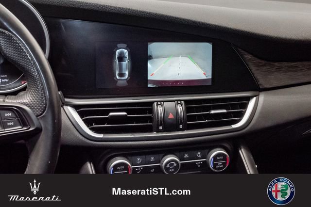 Used 2022 Alfa Romeo Giulia Sprint image 13