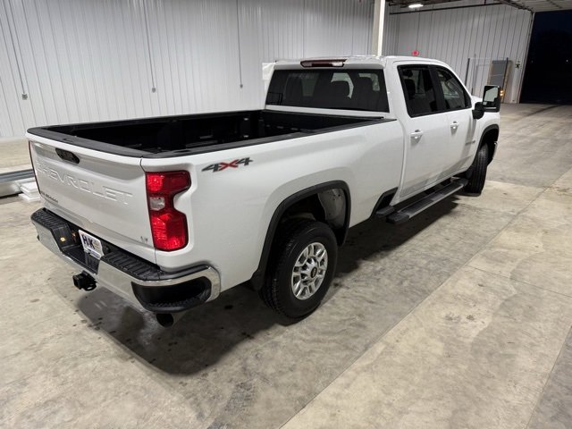 Used 2025 Chevrolet Silverado 2500 LT w/ Convenience Package image 39