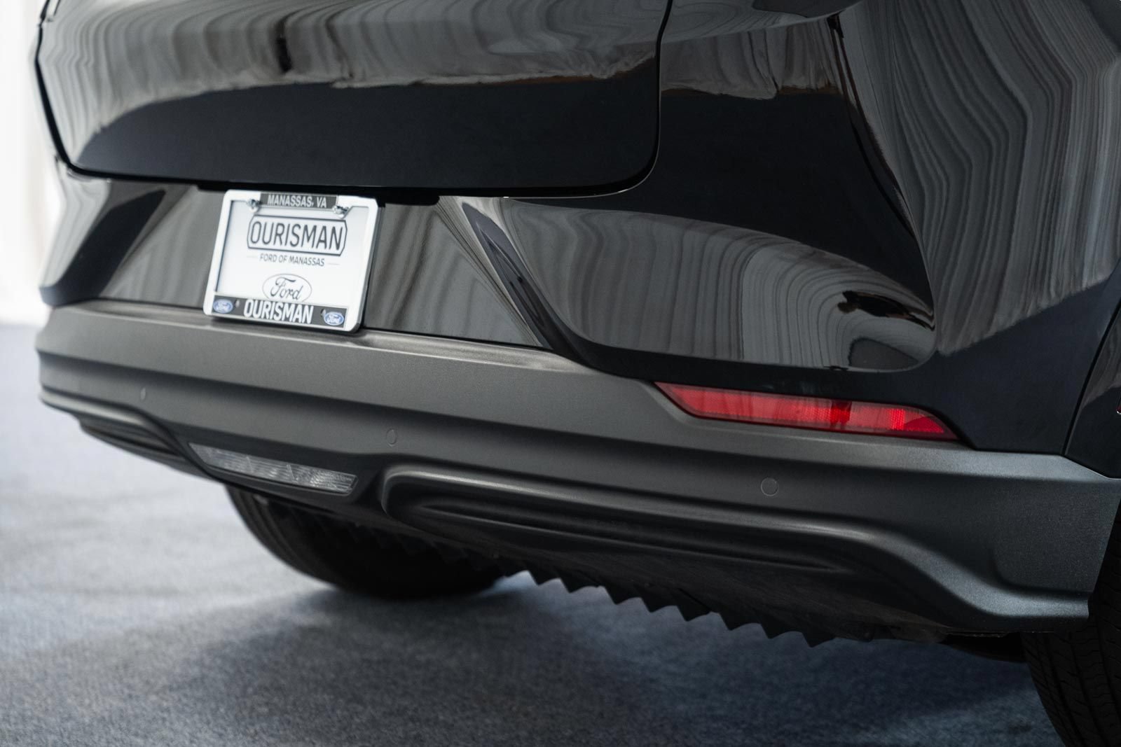 Certified 2025 Ford Mustang Mach-E Premium AWD/4WD image 9