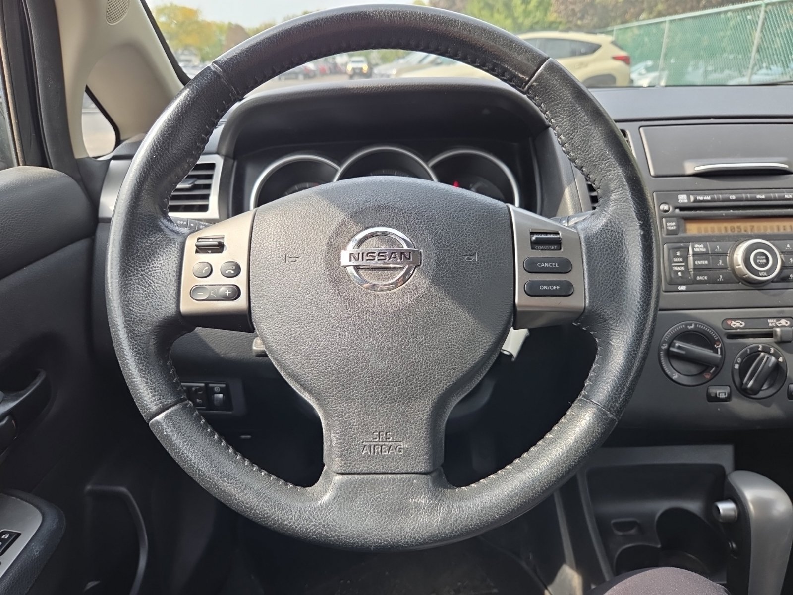 Used 2012 Nissan Versa Hatchback FWD image 18