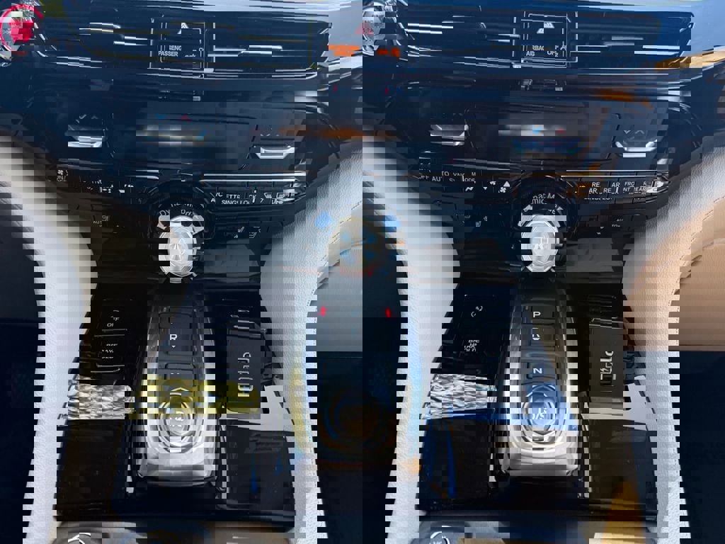 Used 2025 Acura MDX SH-AWD image 28