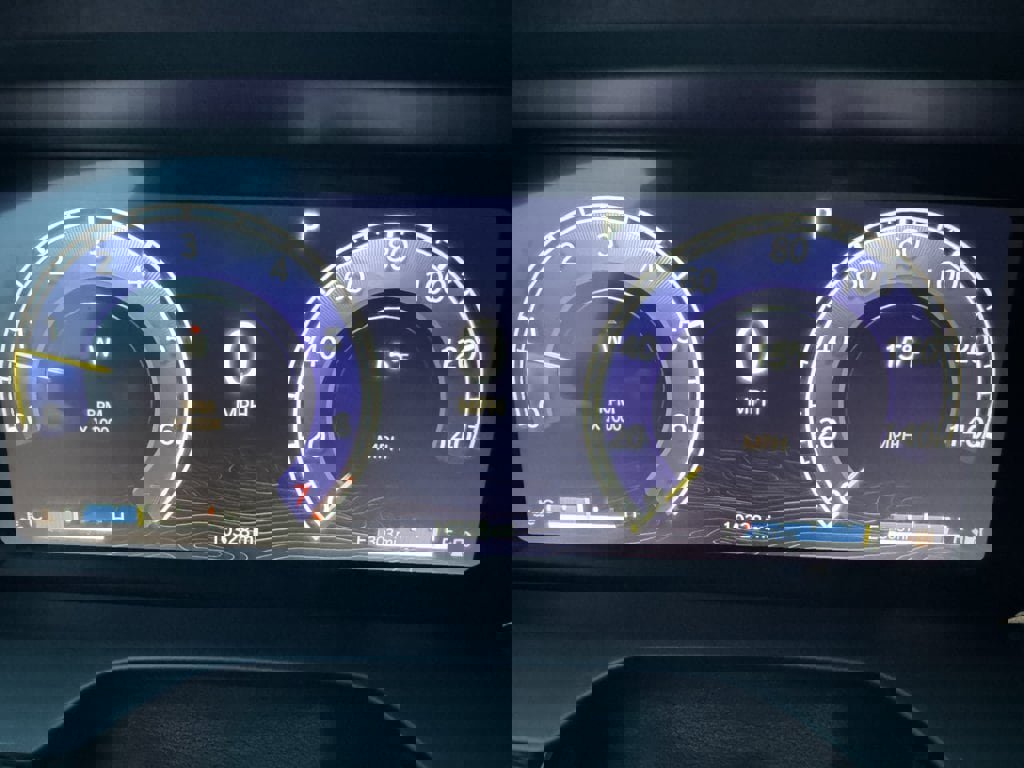 Used 2024 Jeep Grand Cherokee Laredo w/ Luxury Tech Group I image 18