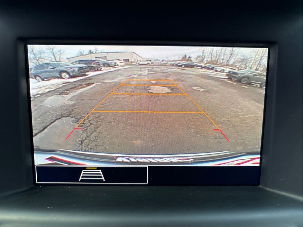 Used 2024 GMC Terrain SLE image 31