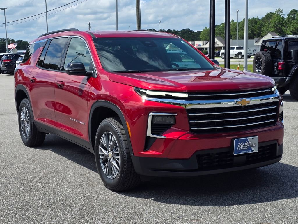 New 2026 Chevrolet Traverse LT w/ Driver Confidence Package image 1