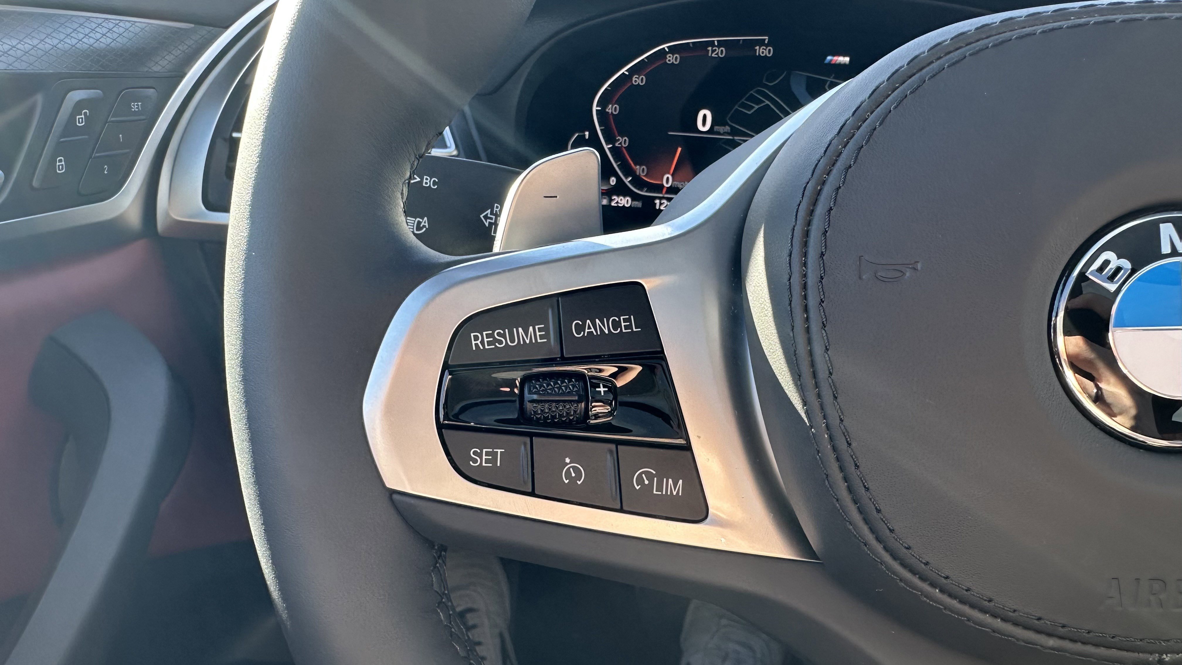 Used 2025 BMW X4 xDrive30i w/ Premium Package image 18